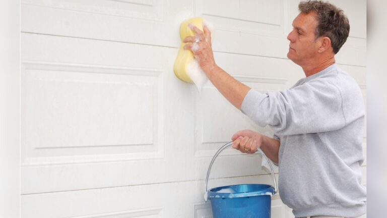 How to Clean a Garage Door