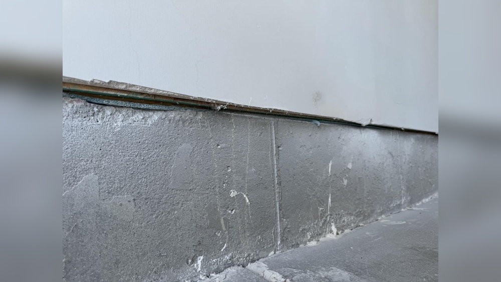 How to Finish Bottom of Drywall in Garage