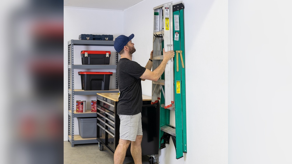 How to Hang Ladder in Garage