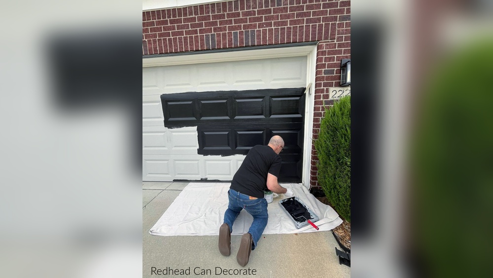 How to Paint a Garage Door