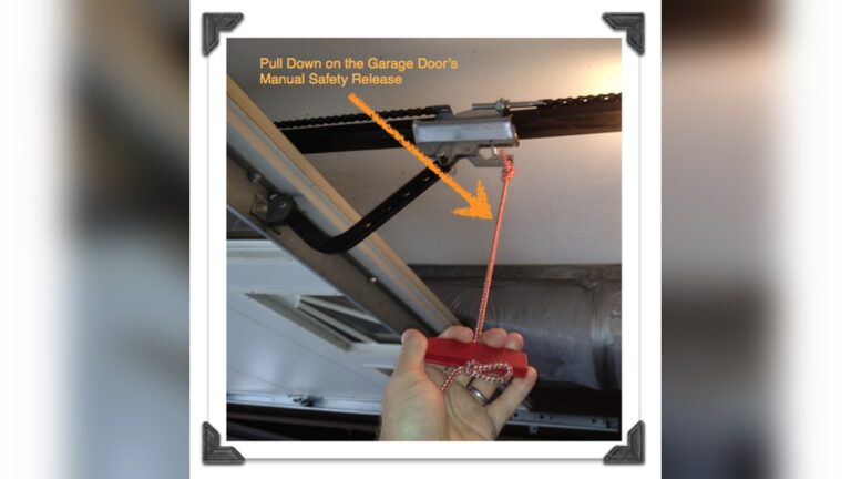 How to Reattach Garage Door