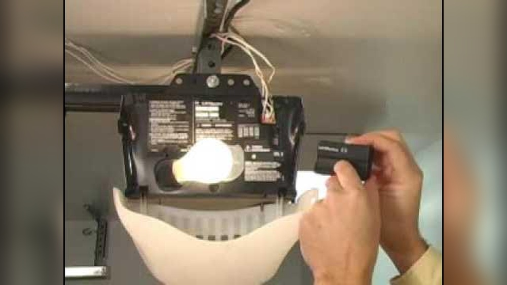 How to Reset Garage Door Opener